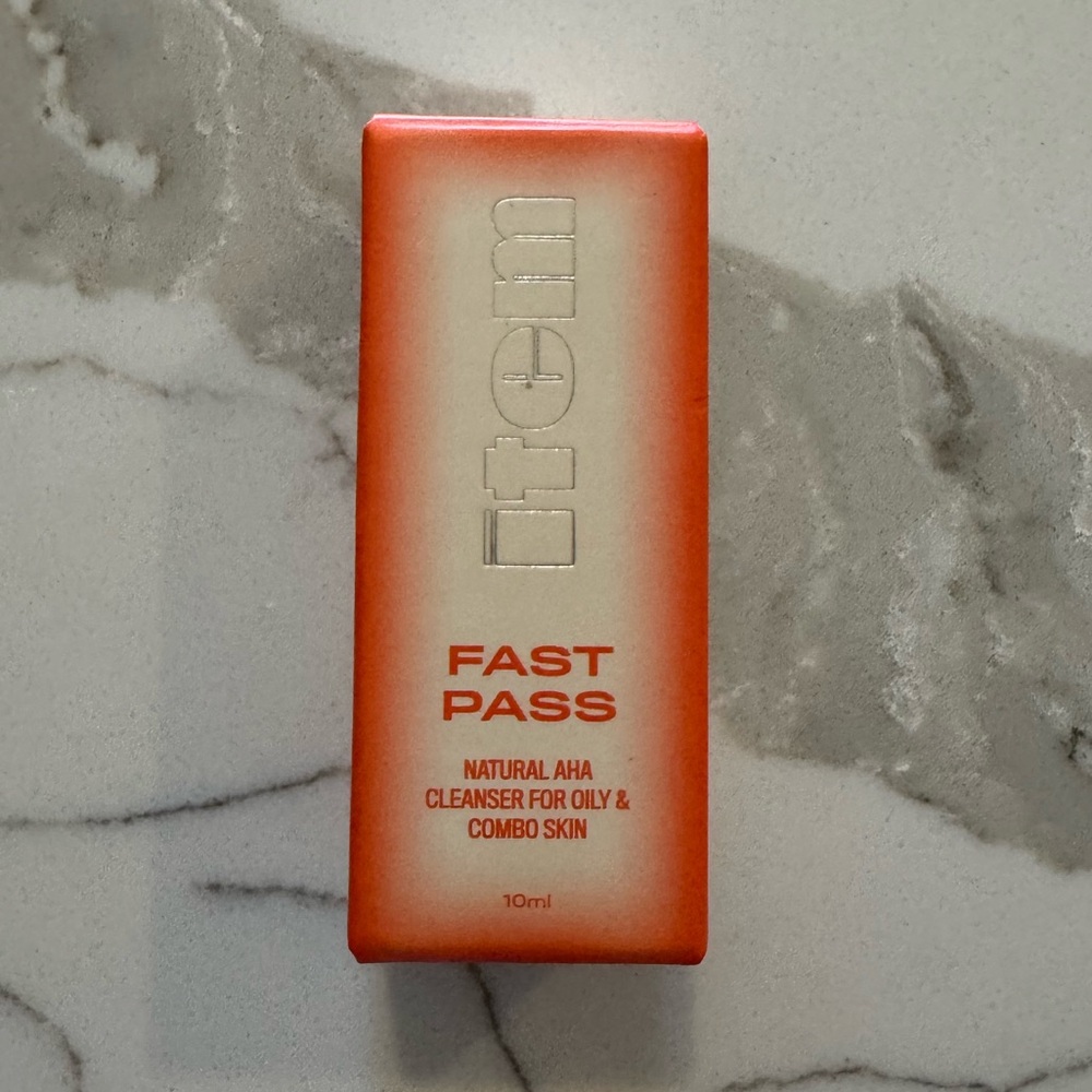 🌸5/$25🌸 Item fast pass cleanser for oily and combo skin